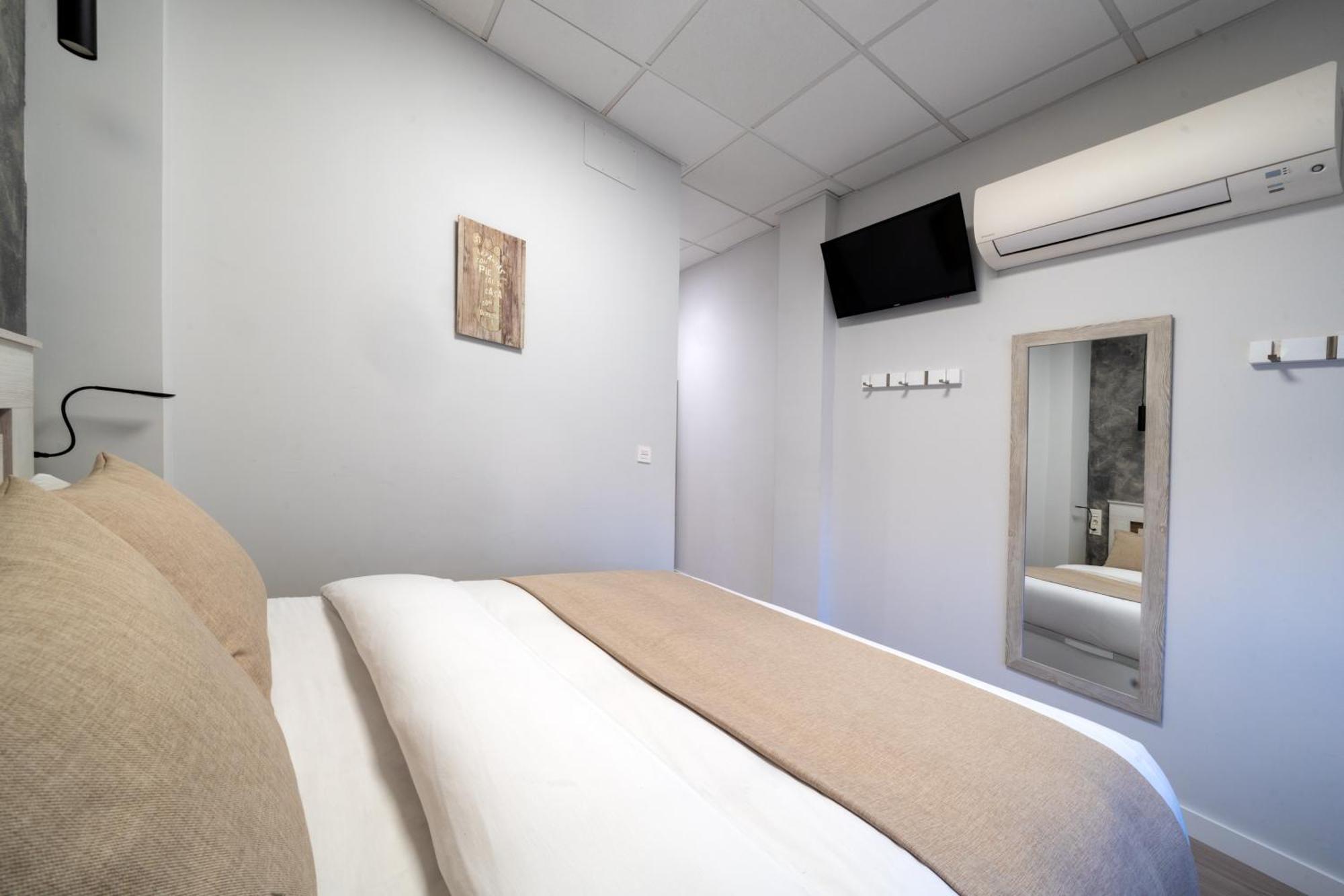 Apartamentos Aranda - Roble Aranda de Duero Esterno foto
